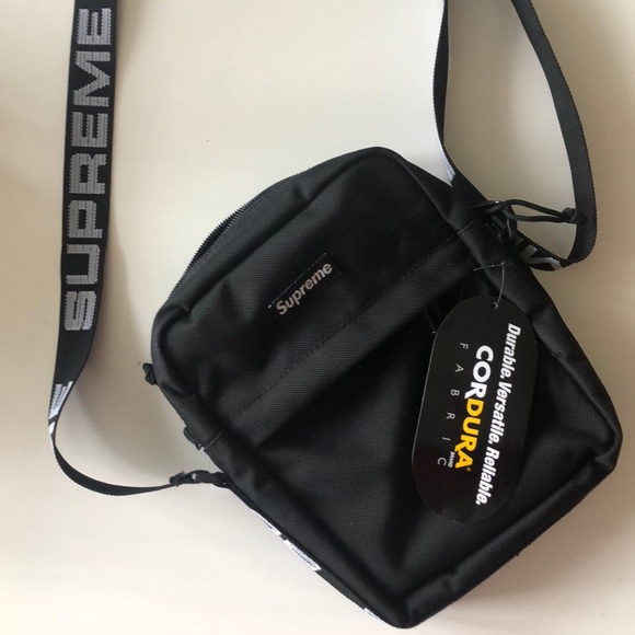 Supreme Crossbody Bag Ss18 | Supreme HypeBeast Product